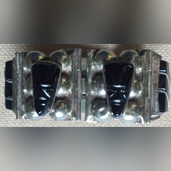 Sterling Silver Vintage Heavy 40's Mexico Aztec Faces Signed Link Bracelet - Picture 10 of 15